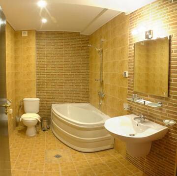 Фото номера Двухместный номер Делюкс с 1 кроватью Отель Boutique Family Hotel VSK Kentavar г. Дряново 5
