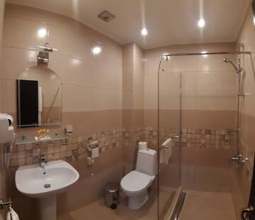 Фото номера Двухместный номер с 2 отдельными кроватями Отель Boutique Family Hotel VSK Kentavar г. Дряново 3